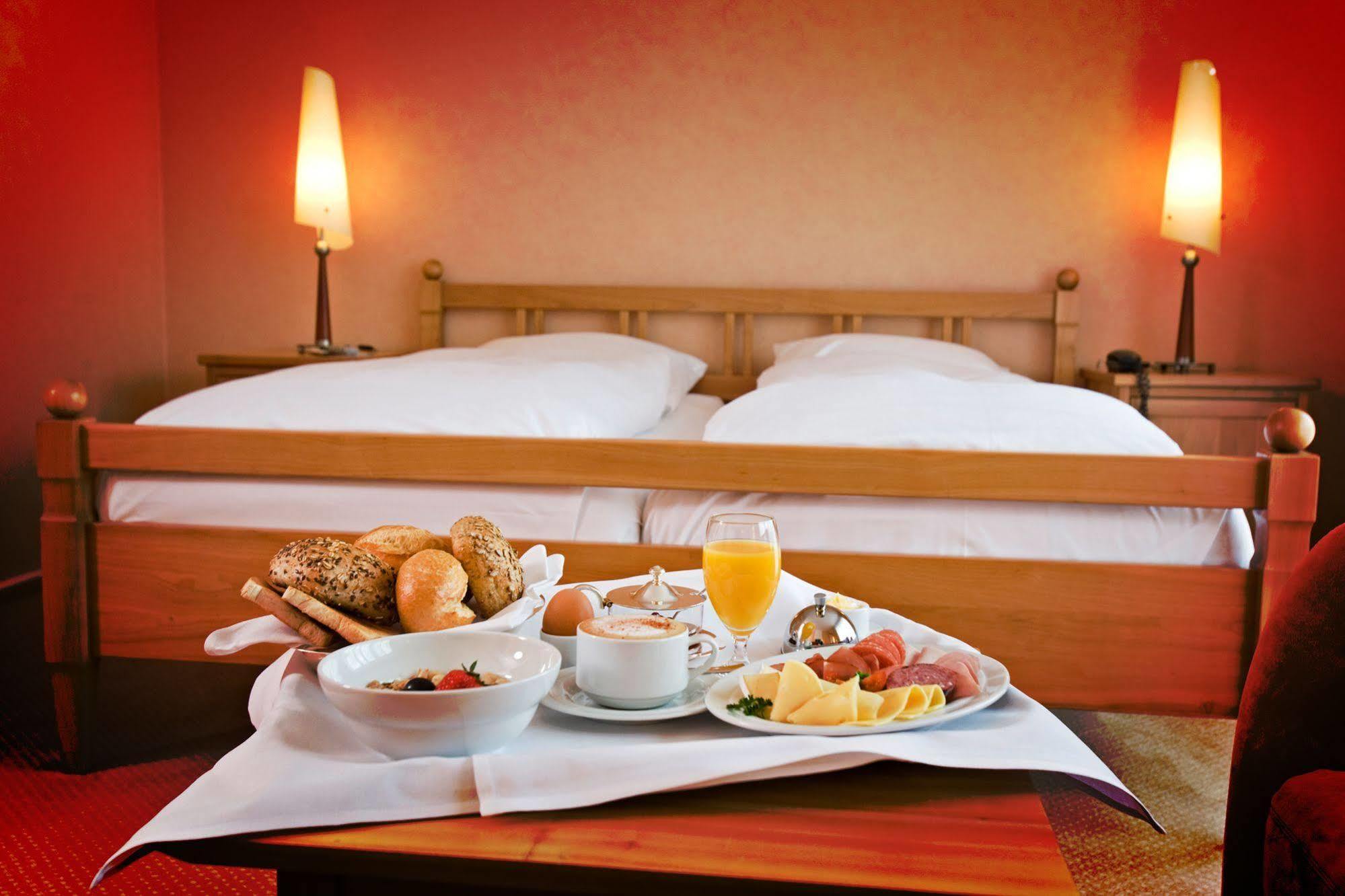 Hotel Sonne 레다비덴브루크 외부 사진